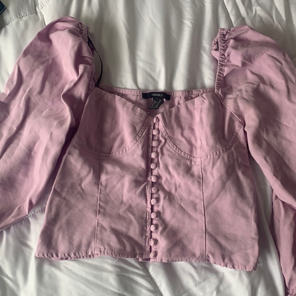 Cropped puff sleeved shirt